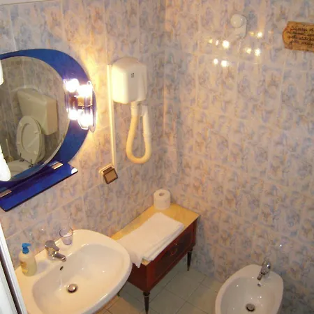 Riva Reno Gasthof 2*
