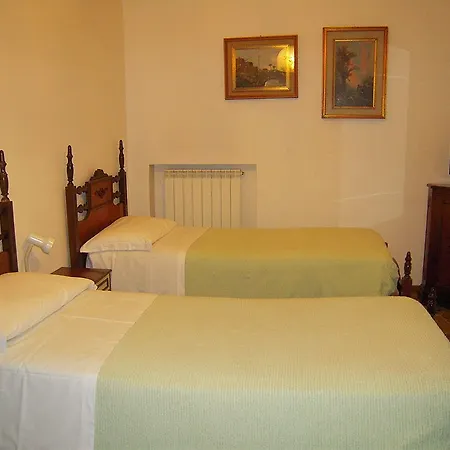 Riva Reno בית הארחה