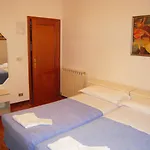 Riva Reno Casa de hóspedes 2*