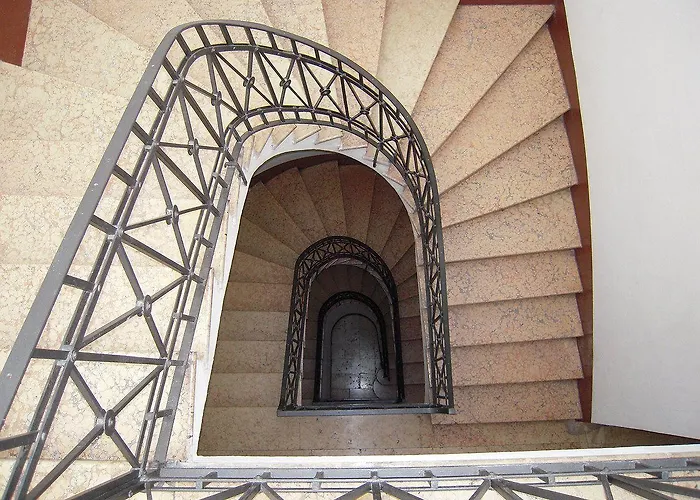 Riva Reno Konukevi Bolonya