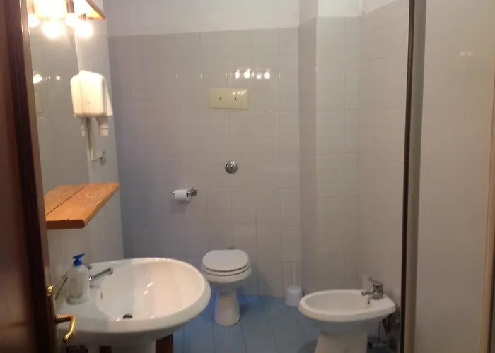 Konukevi Riva Reno Bolonya